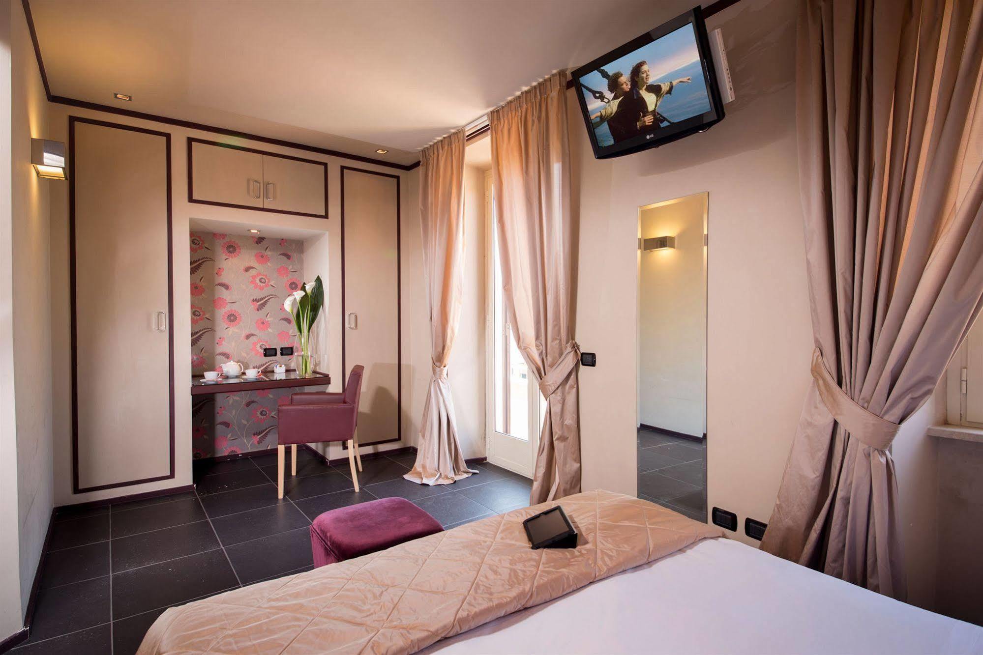 โรมา ดรีมมิ่ง สวีทส์&ลอฟท์ส์ Hotel ภายนอก รูปภาพ