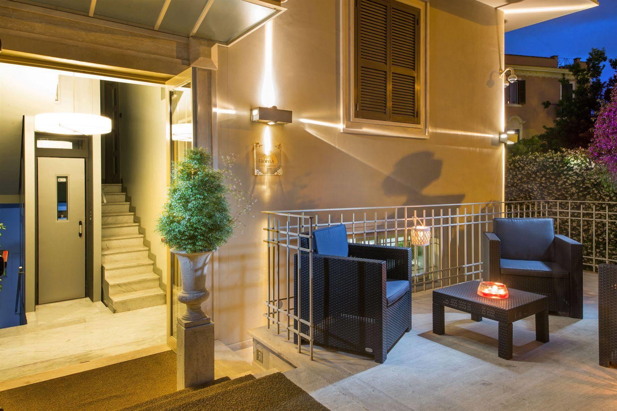 โรมา ดรีมมิ่ง สวีทส์&ลอฟท์ส์ Hotel ภายนอก รูปภาพ